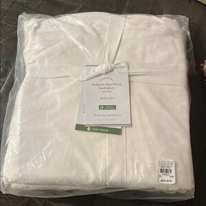 Pottery Barn Queen Belgian Flax Linen Bed Skirt NWT